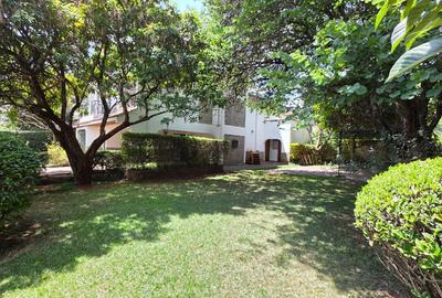 4 Bed Townhouse with En Suite at Lavington Green - 2
