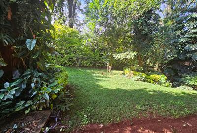 4 Bed Villa with En Suite in Spring Valley