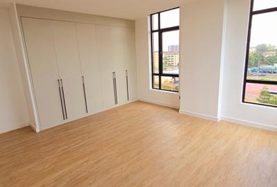 2 Bed Apartment with En Suite at Brookside