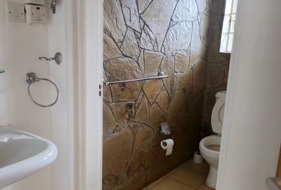 3 Bed House with En Suite in Runda