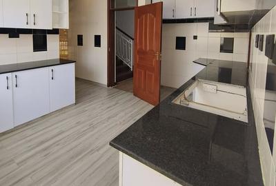 4 Bed Townhouse with En Suite at Amboseli Lane - 3