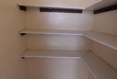 3 Bed Apartment with En Suite at Suguta Road - 4