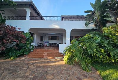 5 Bed House with En Suite in Kitisuru - 4
