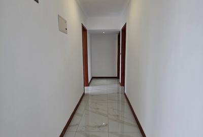 3 Bed Apartment with En Suite in Kileleshwa - 4