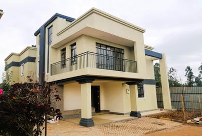 4 Bed Villa with En Suite in Ngong Road