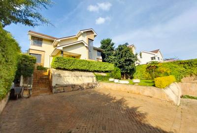 4 Bed Townhouse with Staff Quarters in Kitisuru