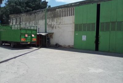 Warehouse with Parking at Athi River Town