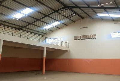 7,600 ft² Warehouse with Service Charge Included in Mombasa Road