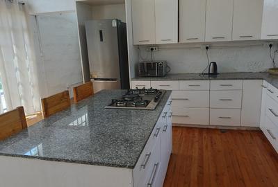 3 Bed House with Garden at Garden Estate - 2