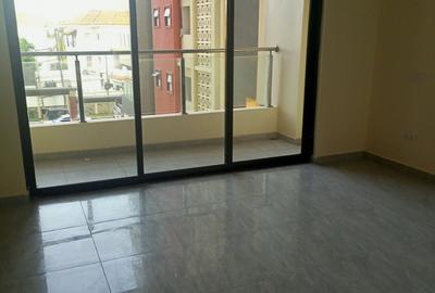 3 Bed Apartment with En Suite at 3Rd Avenue