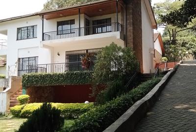 8 Bed Townhouse with Garden in Westlands Area