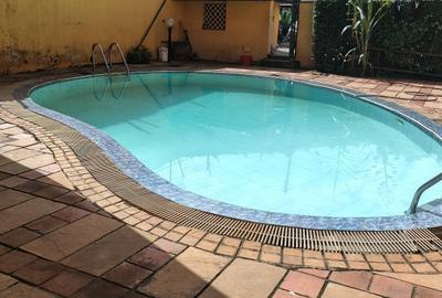 3 Bed Apartment with En Suite at Mvuli Rd