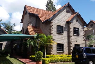 5 Bed Townhouse with En Suite at Kaputei Garden