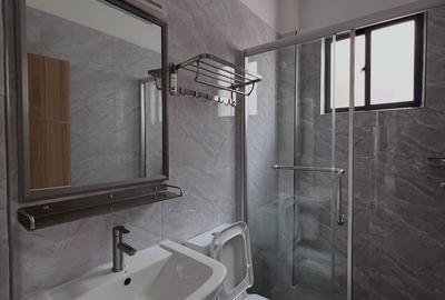 3 Bed Apartment with En Suite at Valley Arcade - 4