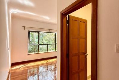 5 Bed Townhouse with En Suite in Kileleshwa - 4