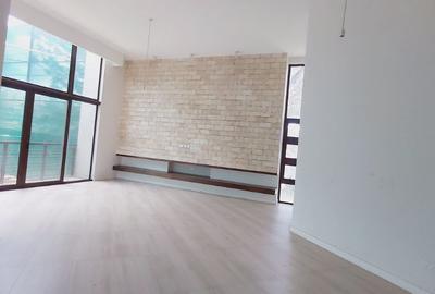 5 Bed Villa with Gym in Lavington