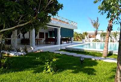 4 Bed House with En Suite at Watamu - 3