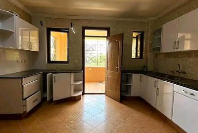 Serviced 3 Bed Apartment with En Suite at Kilimani