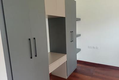 4 Bed Townhouse with En Suite at Two Rivers - 4