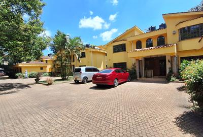 4 Bed Townhouse with En Suite at Lavington Green - 2