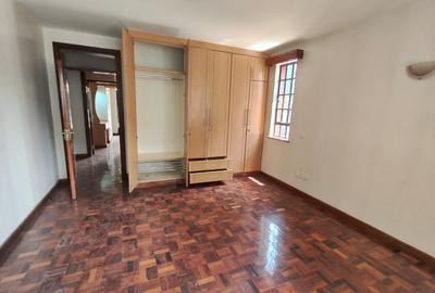 3 Bed Apartment with En Suite at Parklands - 4