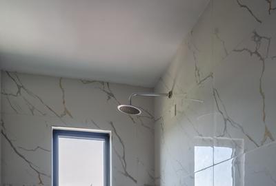 2,625.44 ft² Office with Backup Generator in Industrial Area - 2