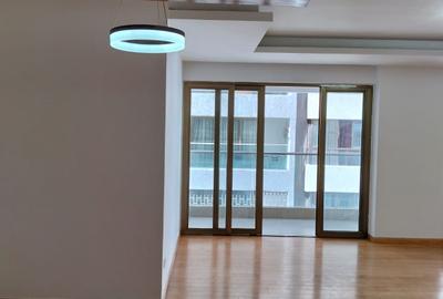 3 Bed Apartment with En Suite at Othaya Road