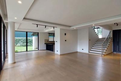 4 Bed Townhouse with En Suite in Lavington - 3