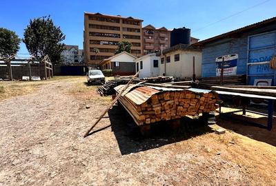 Commercial Property in Thindigua