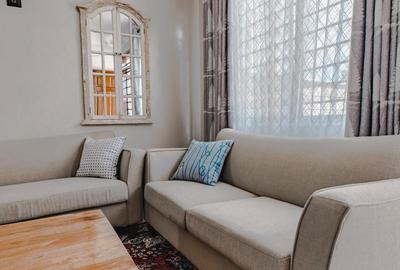 5 Bed Townhouse with En Suite at - 2