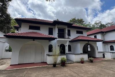 4 Bed Townhouse with En Suite at Riverside Drive