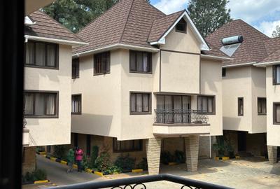 5 Bed Townhouse with En Suite in Lavington