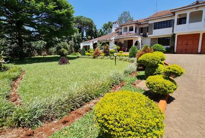 5 Bed House with En Suite at Runda