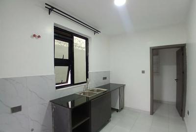 5 Bed House with En Suite in Ruiru - 2