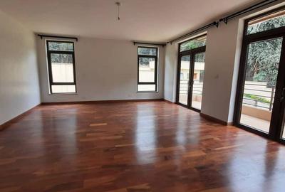 5 Bed Villa with En Suite in Lavington - 4