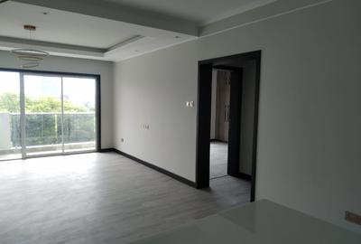 2 Bed Apartment with En Suite in Riverside