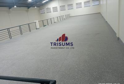 11,100 ft² Warehouse with Service Charge Included in Mombasa Road