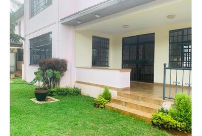 4 Bed Townhouse with En Suite in Lavington