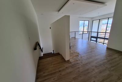 4 Bed Apartment with En Suite in Riverside - 3