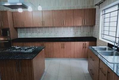 3 Bed Apartment with En Suite at Rhapta Road - 3