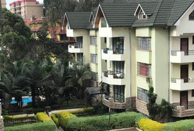 3 Bed Apartment with En Suite in Lavington