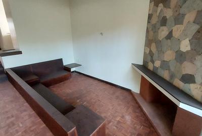 4 Bed Townhouse with En Suite in Spring Valley - 4