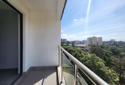 2 Bed Apartment with En Suite in Lavington
