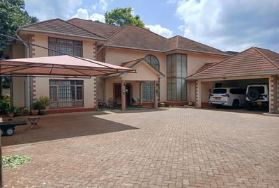 5 Bed Villa with En Suite in Runda - 3