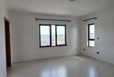 3 Bed Townhouse with En Suite at Mombasa Road - 2