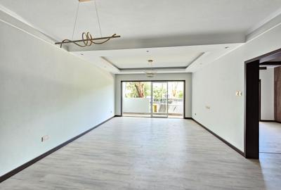 2 Bed Apartment with En Suite in Riverside - 2