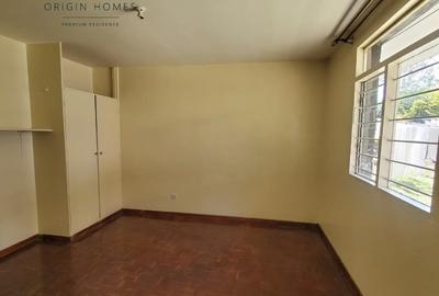 1 Bed Apartment with En Suite at Kilimani - 3