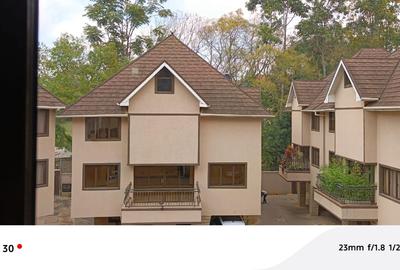 4 Bed Townhouse with En Suite in Lavington