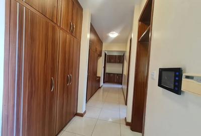 3 Bed Apartment with En Suite at Parklands - 4