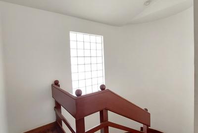 4 Bed Townhouse with En Suite in Brookside - 4